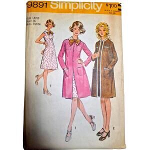 UNCUT Vintage 1970s Simplicity 9891 Sewing Pattern Size S Mini Dress & Coat